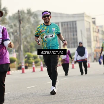 Runner Photo 5928059