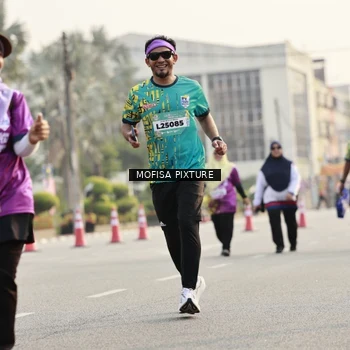Runner Photo 5928090