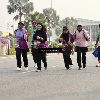 Runner Photo 5928137