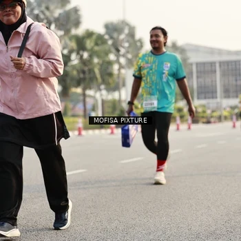 Runner Photo 5928144