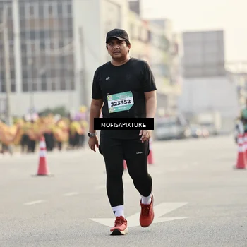 Runner Photo 5928635