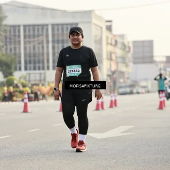 Runner Photo 5928636