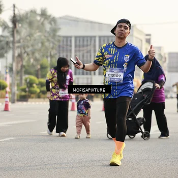 Runner Photo 5928713