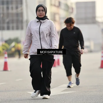 Runner Photo 5928775