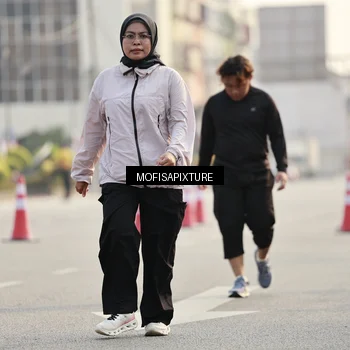 Runner Photo 5928776