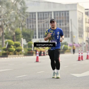 Runner Photo 5928830