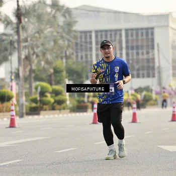 Runner Photo 5928837