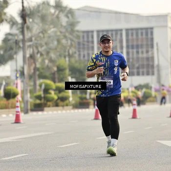 Runner Photo 5928847