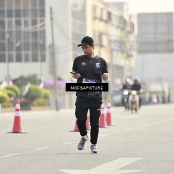 Runner Photo 5929000