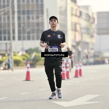 Runner Photo 5929002