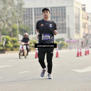 Runner Photo 5929010