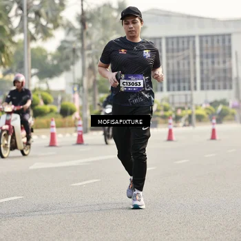 Runner Photo 5929023