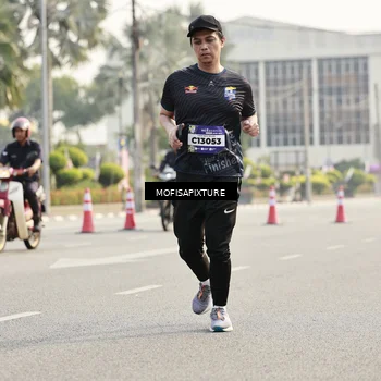 Runner Photo 5929024