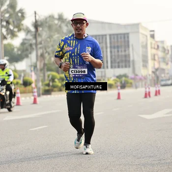Runner Photo 5929056