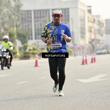 Runner Photo 5929059