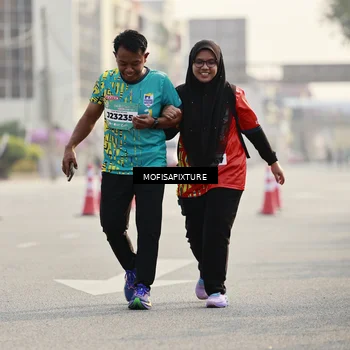 Runner Photo 5929075