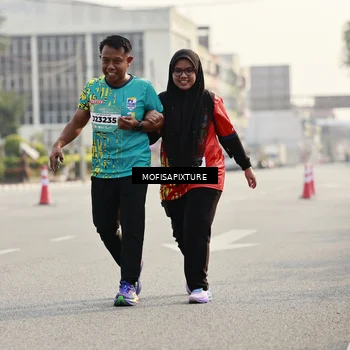 Runner Photo 5929095