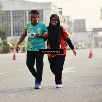 Runner Photo 5929100