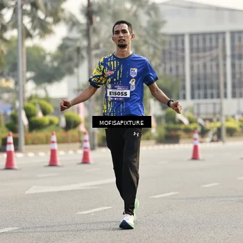 Runner Photo 5929117