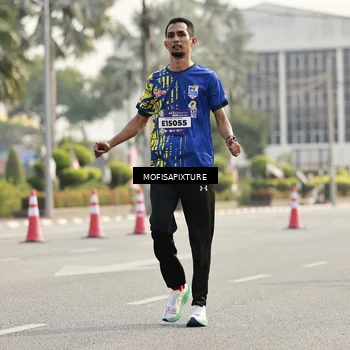 Runner Photo 5929123