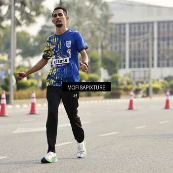 Runner Photo 5929135
