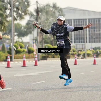 Runner Photo 5929191