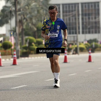 Runner Photo 5929249
