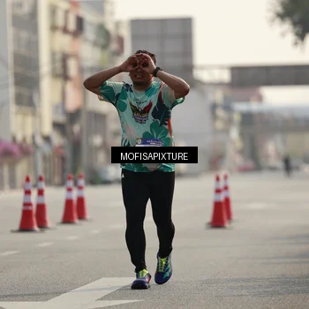 Runner Photo 5929330