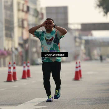 Runner Photo 5929347