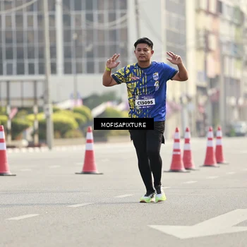 Runner Photo 5929574
