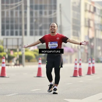 Runner Photo 5929594