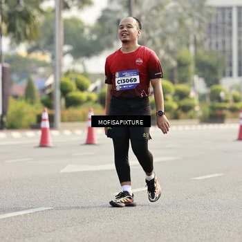 Runner Photo 5929624