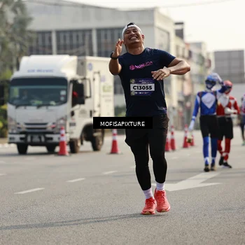 Runner Photo 5929659