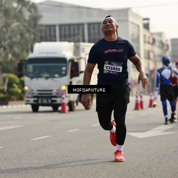 Runner Photo 5929698