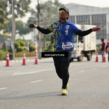 Runner Photo 5929753