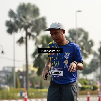 Runner Photo 5929755