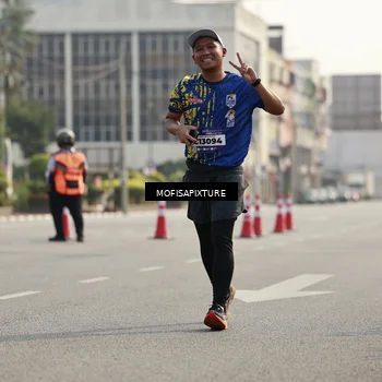 Runner Photo 5929756