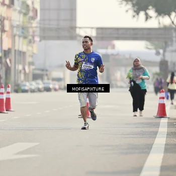 Runner Photo 5929823
