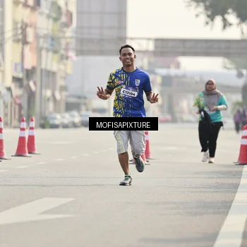Runner Photo 5929824