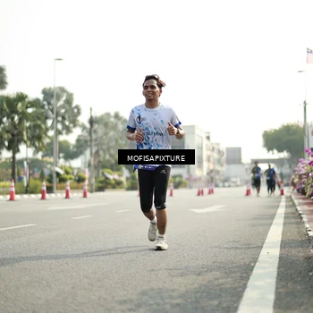 Runner Photo 5930031