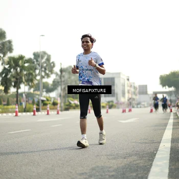 Runner Photo 5930032