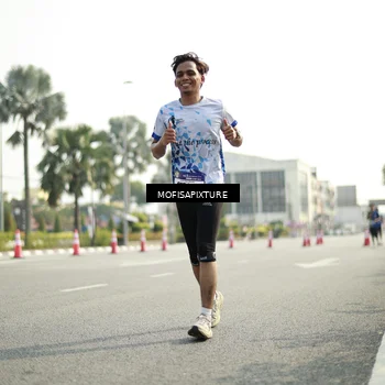 Runner Photo 5930042