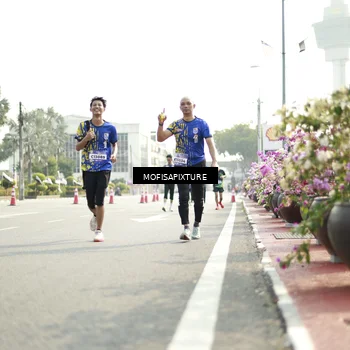Runner Photo 5930049