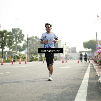 Runner Photo 5930050