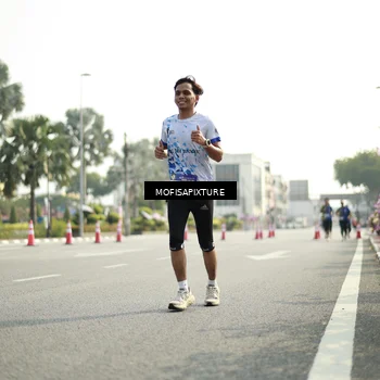 Runner Photo 5930054