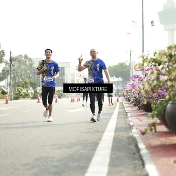 Runner Photo 5930059