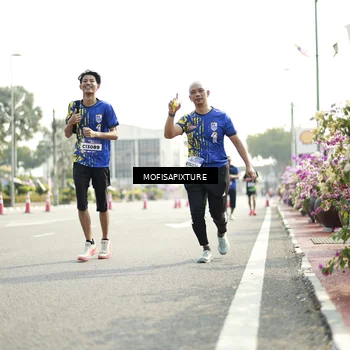 Runner Photo 5930083