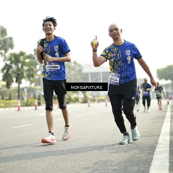 Runner Photo 5930100