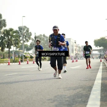 Runner Photo 5930106