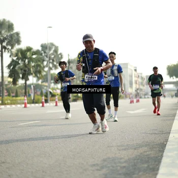 Runner Photo 5930123